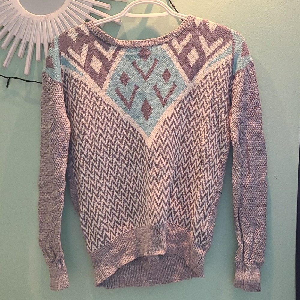 Pattern sweater